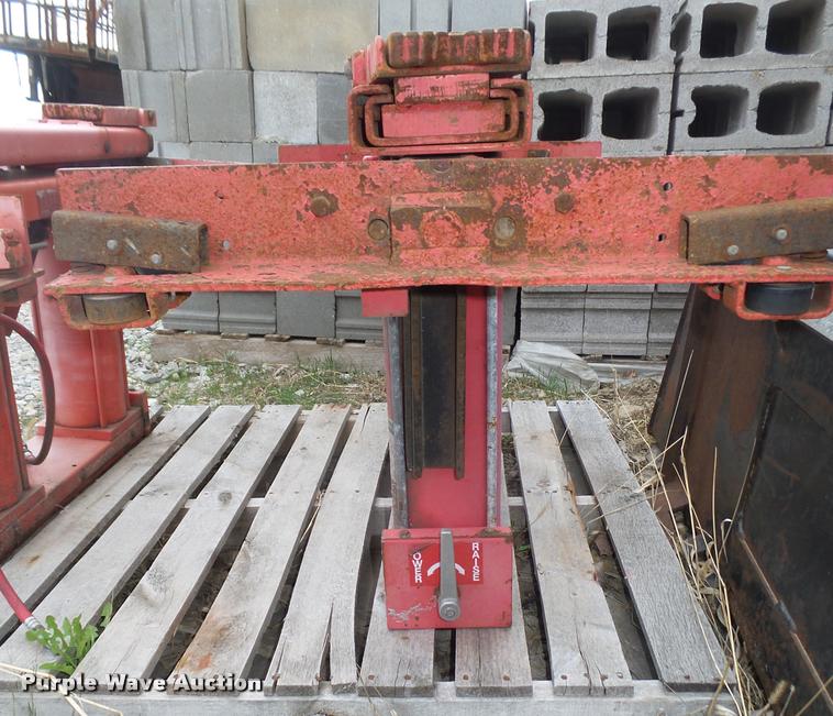 image for item AU9584 (2) Hunter rolling bridge jacks