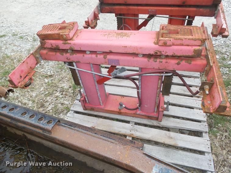 image for item AU9584 (2) Hunter rolling bridge jacks