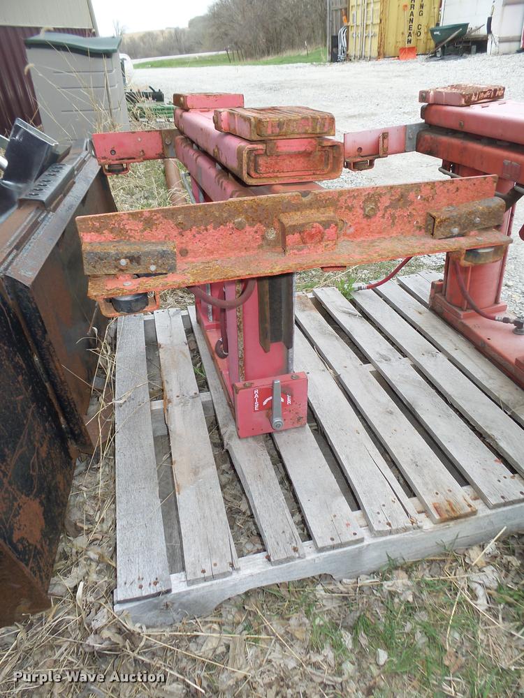 image for item AU9584 (2) Hunter rolling bridge jacks