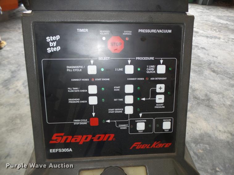 image for item AU9585 Snap-on EEFS305A Fuel Kare pressure vacuum tester