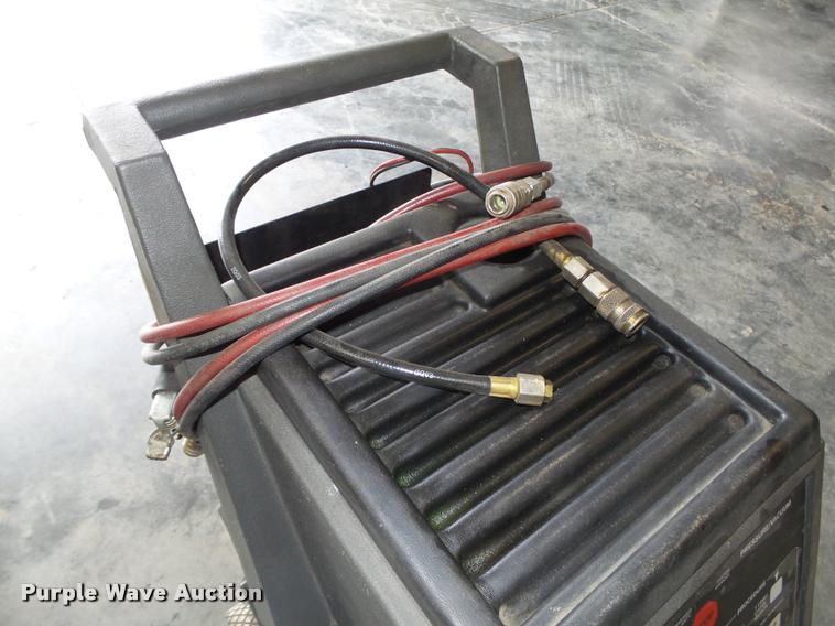 image for item AU9585 Snap-on EEFS305A Fuel Kare pressure vacuum tester