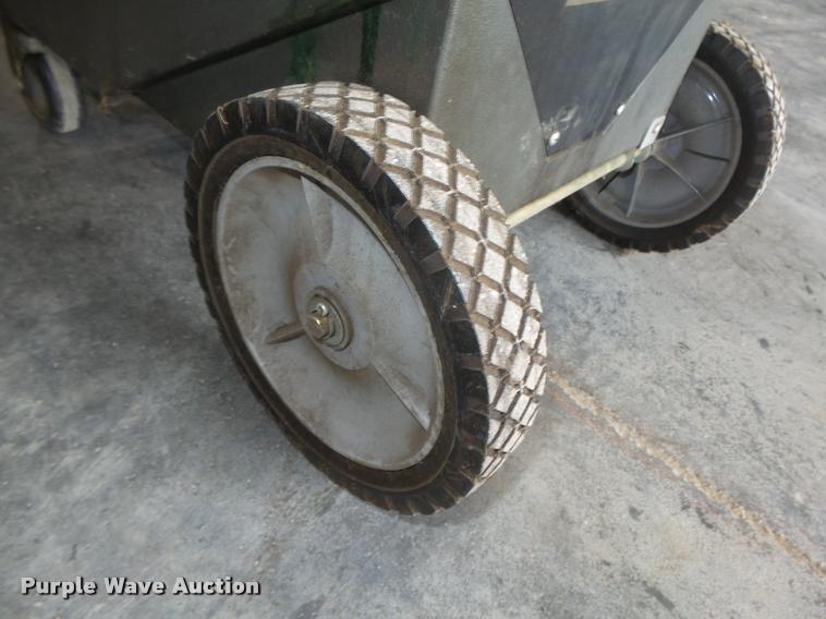 image for item AU9585 Snap-on EEFS305A Fuel Kare pressure vacuum tester