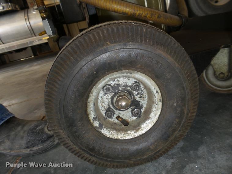 image for item AU9587 RTI Technologies VCX-1 vacuum coolant exchanger