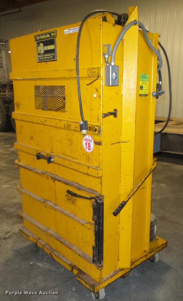 image for item AU9590 Vertech M-42 cardboard baler