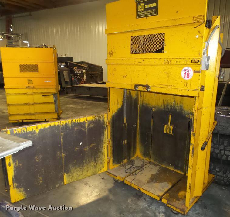 image for item AU9590 Vertech M-42 cardboard baler