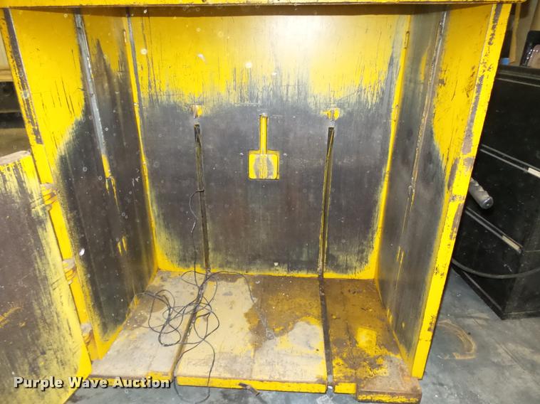 image for item AU9590 Vertech M-42 cardboard baler