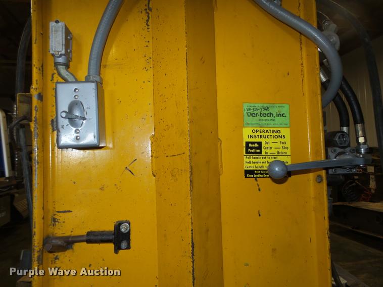 image for item AU9590 Vertech M-42 cardboard baler