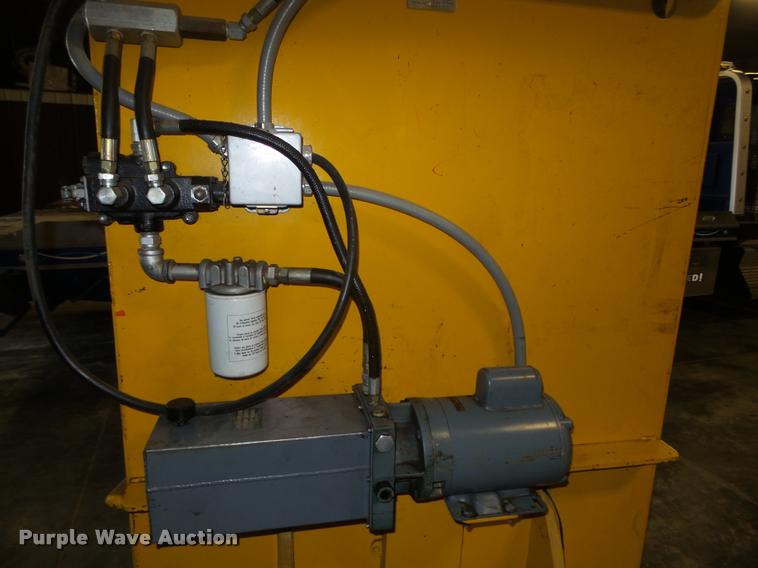 image for item AU9590 Vertech M-42 cardboard baler