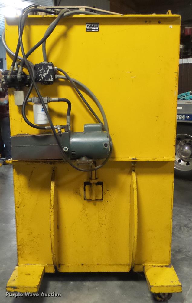 image for item AU9591 Vertec 2242 EA1 cardboard baler