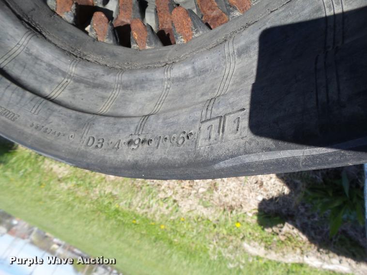 image for item AW9514 (2) tracks