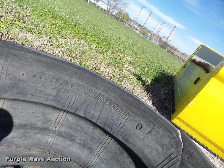 image for item AW9514 (2) tracks