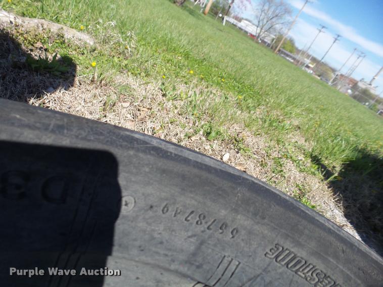 image for item AW9514 (2) tracks