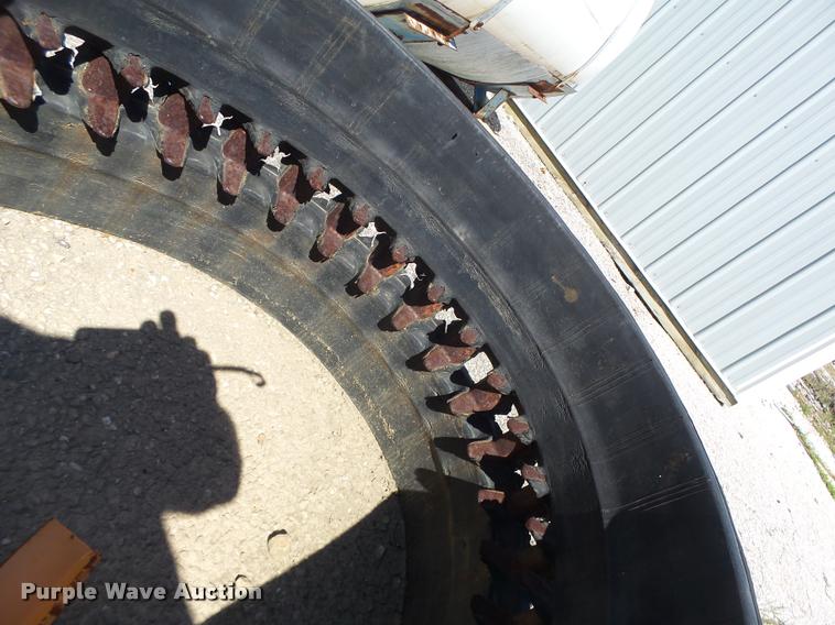 image for item AW9514 (2) tracks