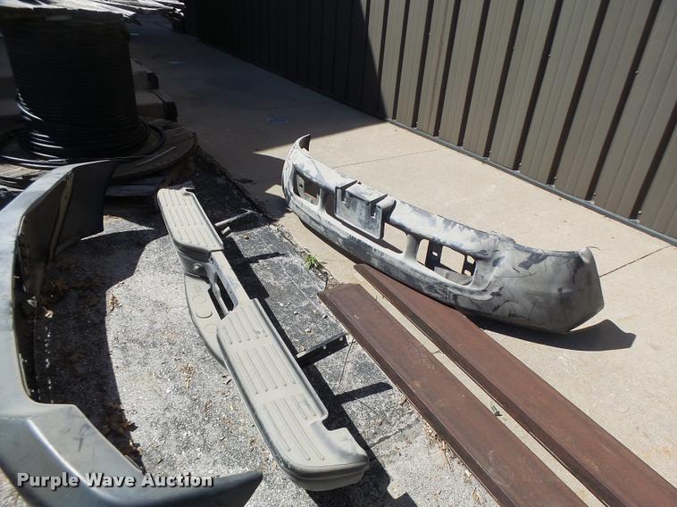 image for item AW9531 Bumpers and truck boards