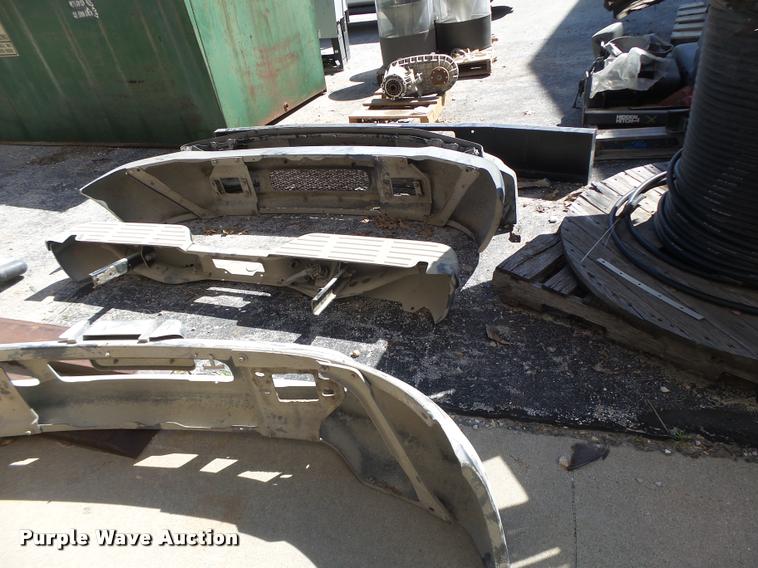 image for item AW9531 Bumpers and truck boards