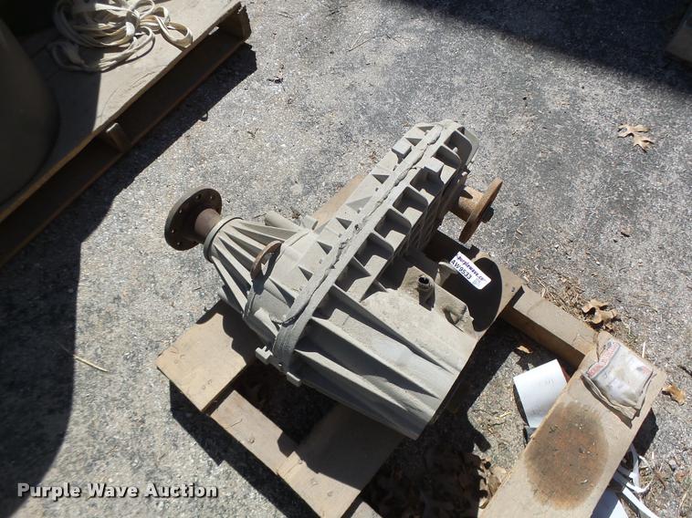image for item AW9533 Ford transfer case