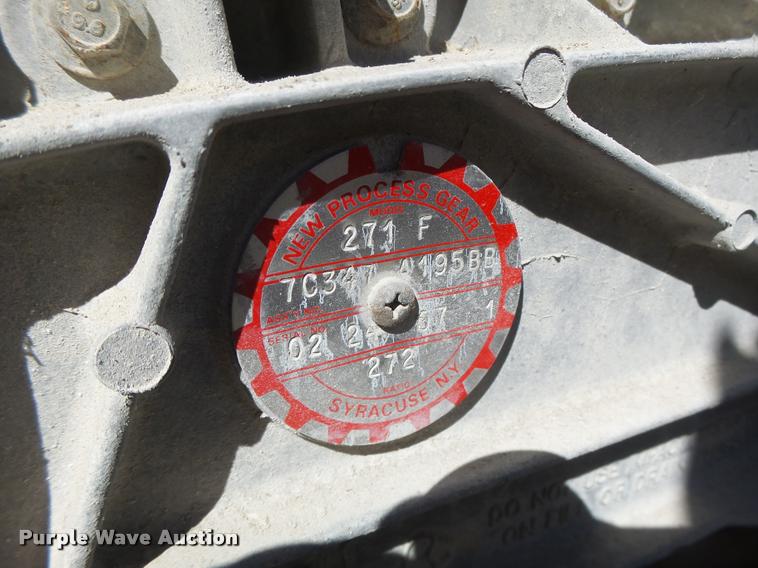 image for item AW9533 Ford transfer case