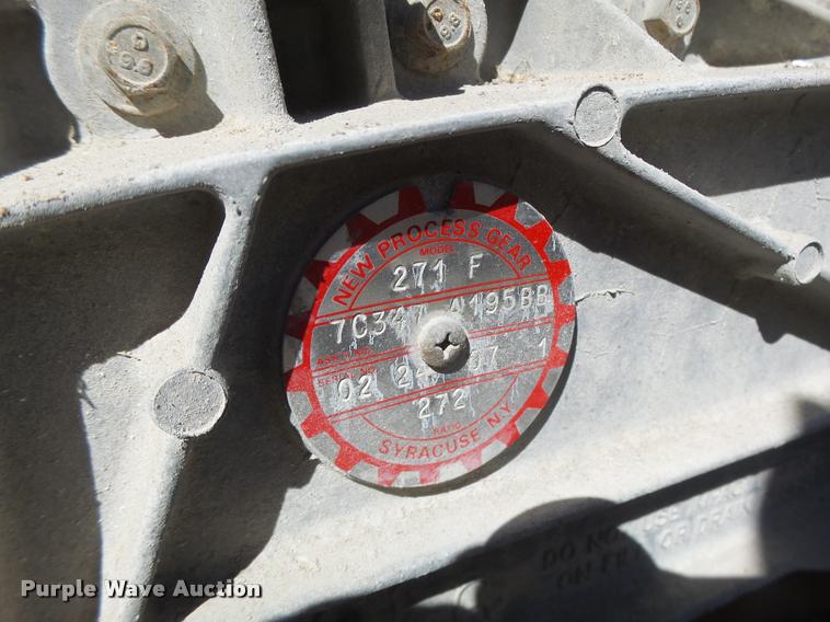 image for item AW9533 Ford transfer case