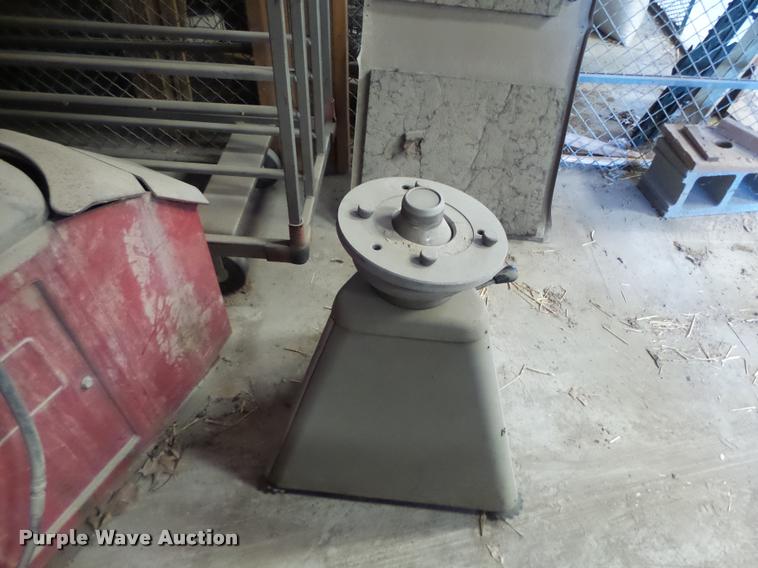 image for item AW9534 Automotive tools