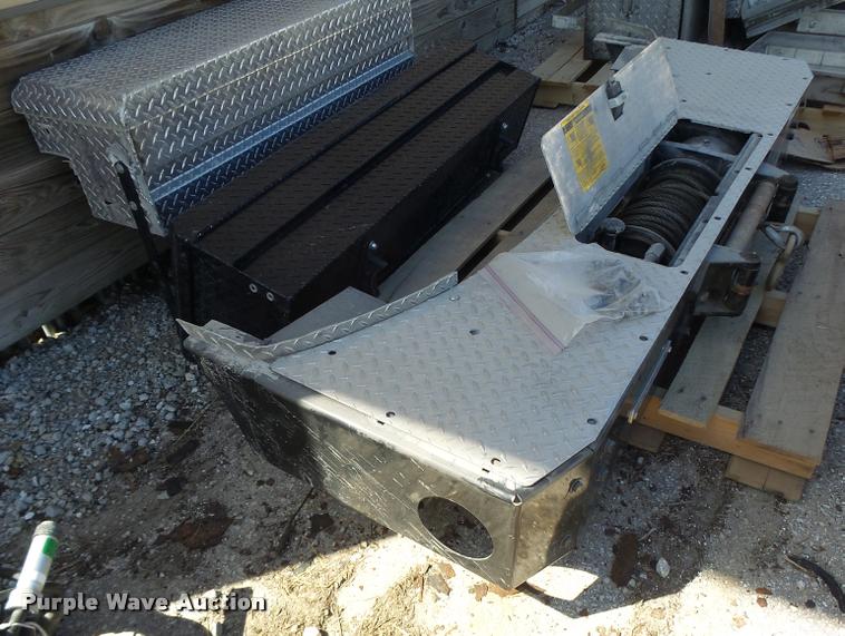 image for item AW9535 Front bumper