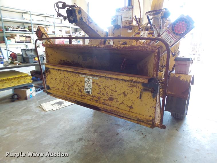 image for item AW9537 Bandit 250XP wood chipper
