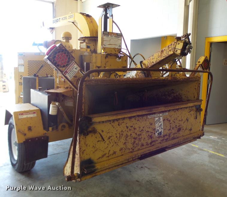 image for item AW9537 Bandit 250XP wood chipper