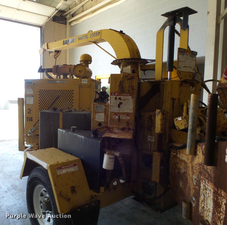 image for item AW9537 Bandit 250XP wood chipper