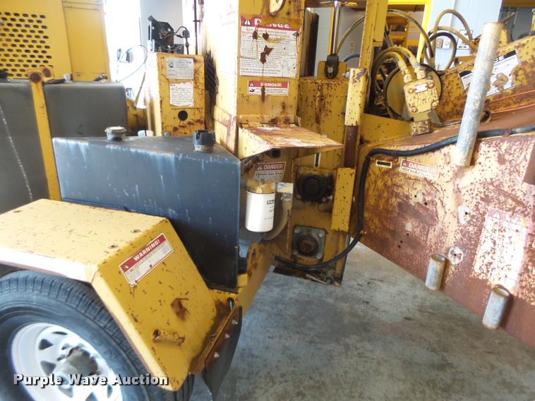 image for item AW9537 Bandit 250XP wood chipper