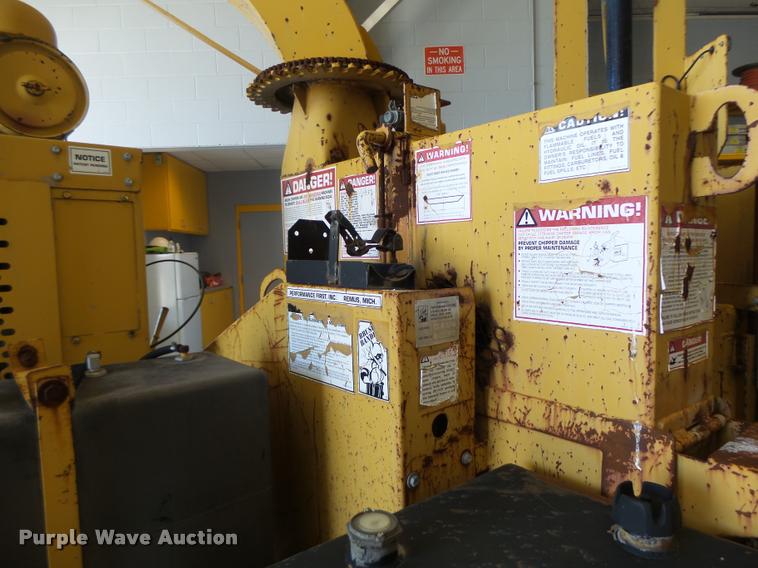 image for item AW9537 Bandit 250XP wood chipper