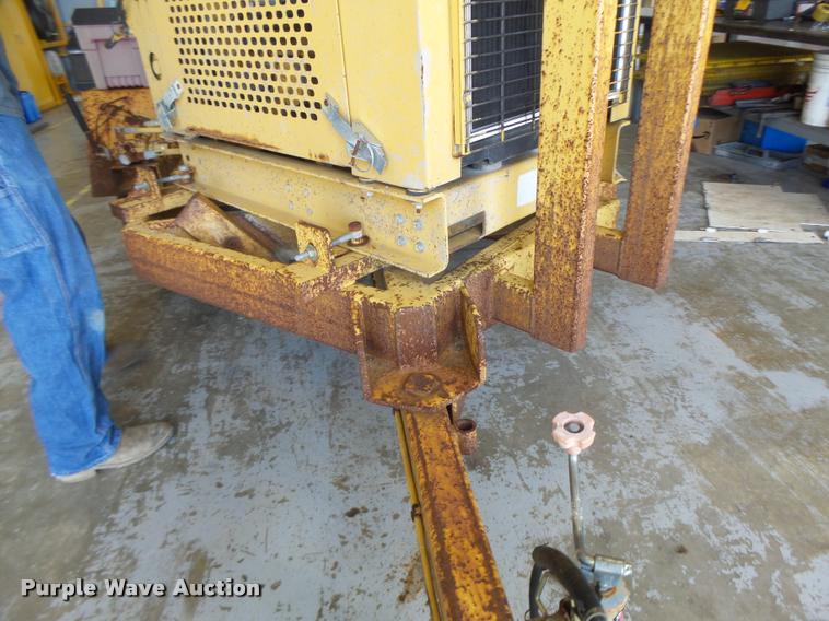 image for item AW9537 Bandit 250XP wood chipper