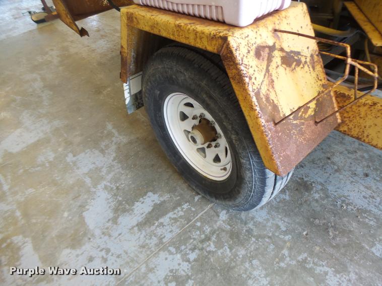 image for item AW9537 Bandit 250XP wood chipper