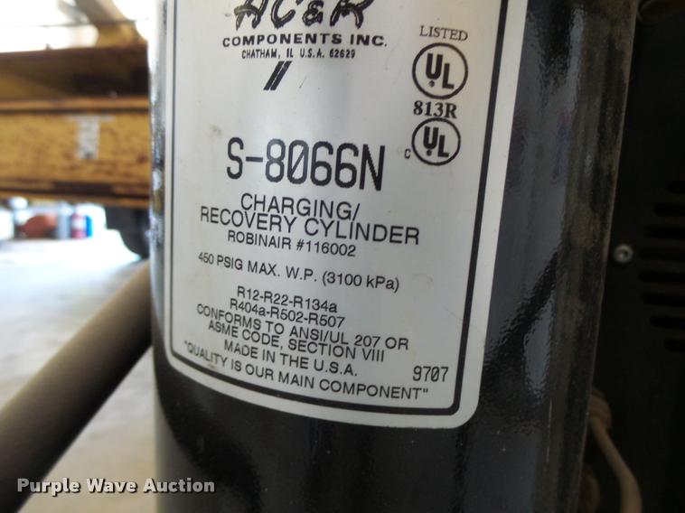 image for item AW9538 Robinair R134A refrigerant recycler