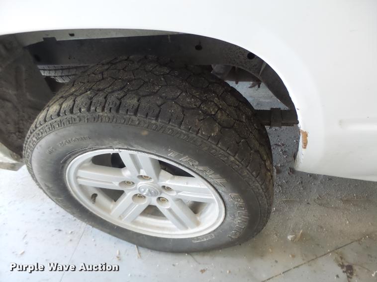 image for item AW9539 2010 Dodge Dakota Ext. Cab pickup truck