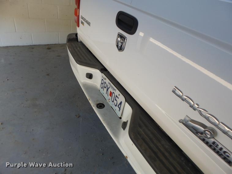 image for item AW9539 2010 Dodge Dakota Ext. Cab pickup truck