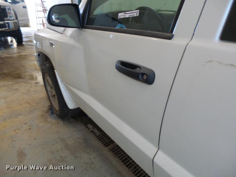 image for item AW9539 2010 Dodge Dakota Ext. Cab pickup truck