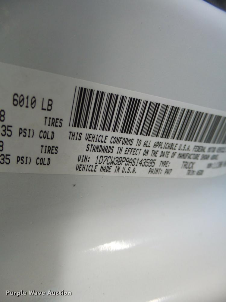 image for item AW9539 2010 Dodge Dakota Ext. Cab pickup truck