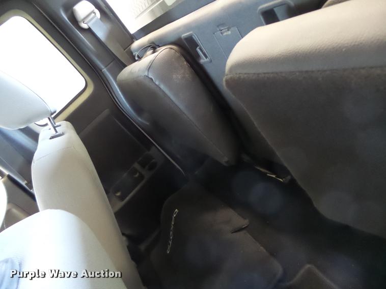 image for item AW9539 2010 Dodge Dakota Ext. Cab pickup truck