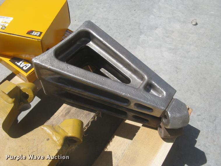 image for item AX9272 Caterpillar RM500 reclaimer parts