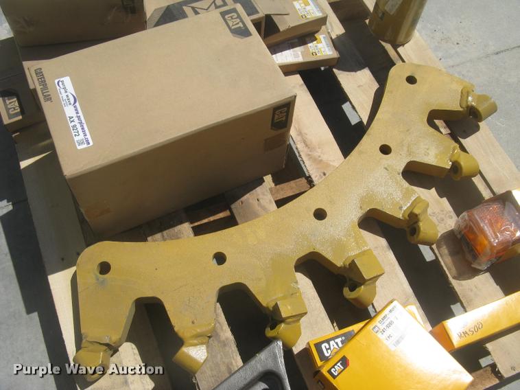 image for item AX9272 Caterpillar RM500 reclaimer parts