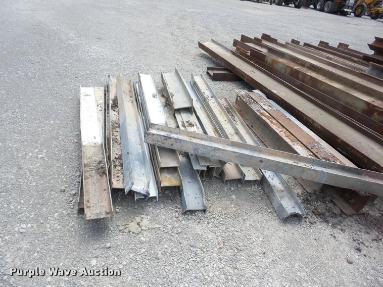 image for item BI9736 I-beams