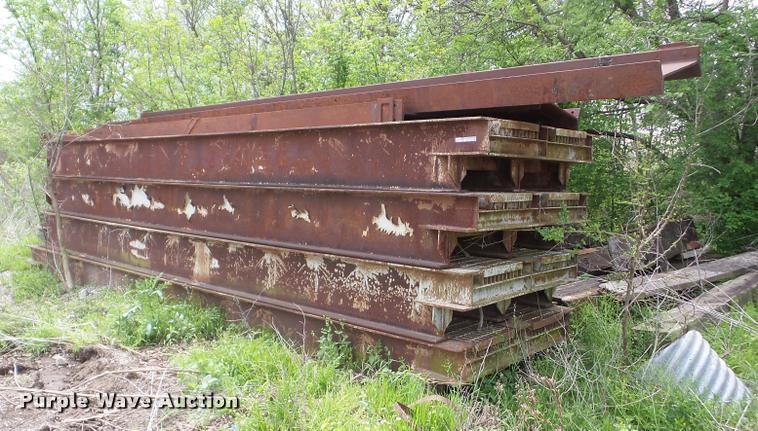 image for item BI9737 Temporary bridge crossing