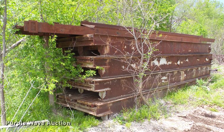 image for item BI9737 Temporary bridge crossing