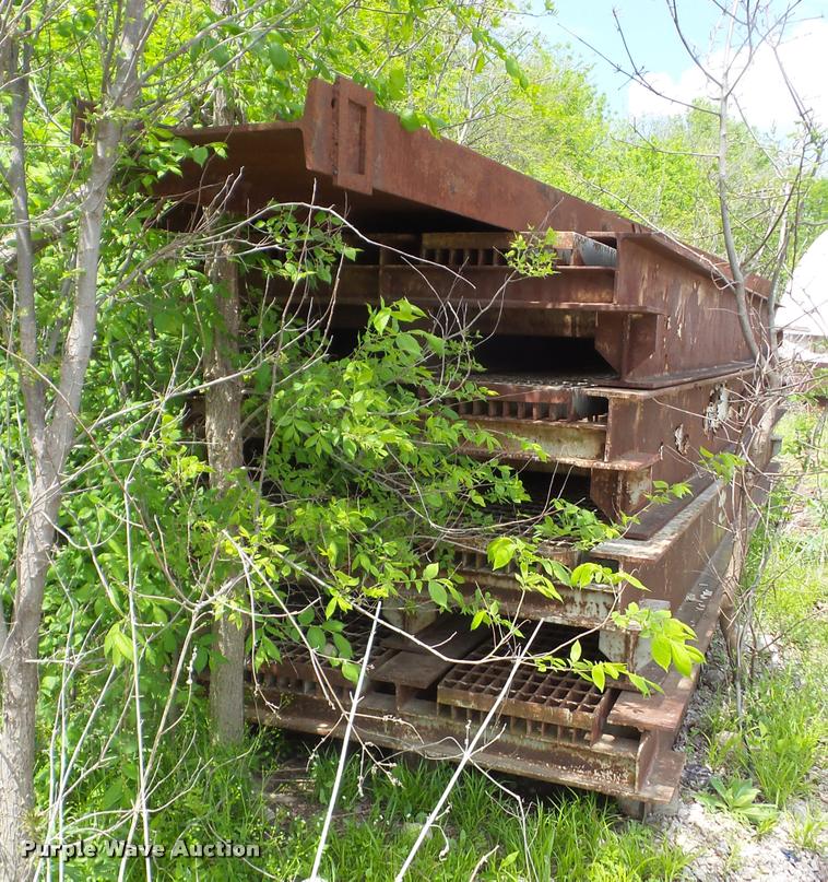 image for item BI9737 Temporary bridge crossing