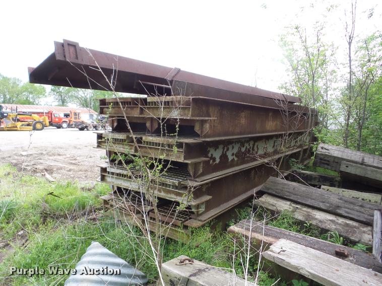 image for item BI9737 Temporary bridge crossing