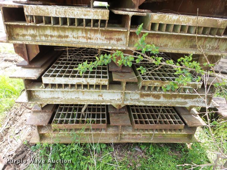 image for item BI9737 Temporary bridge crossing