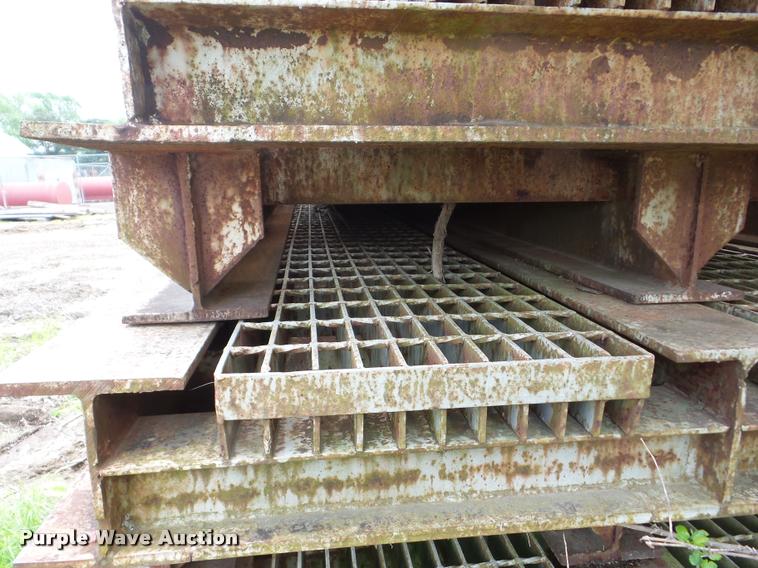 image for item BI9737 Temporary bridge crossing