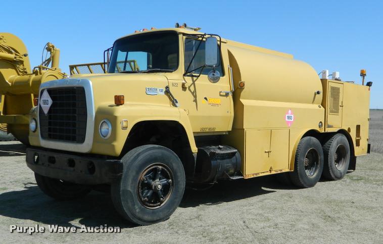 image for item BQ9752 1975 Ford fuel and lube truck