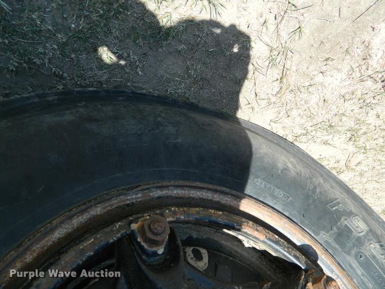 image for item BQ9752 1975 Ford fuel and lube truck