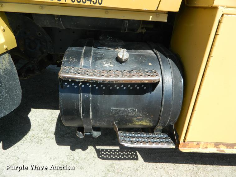 image for item BQ9752 1975 Ford fuel and lube truck