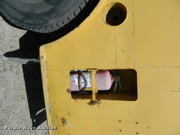 image for item BQ9752 1975 Ford fuel and lube truck